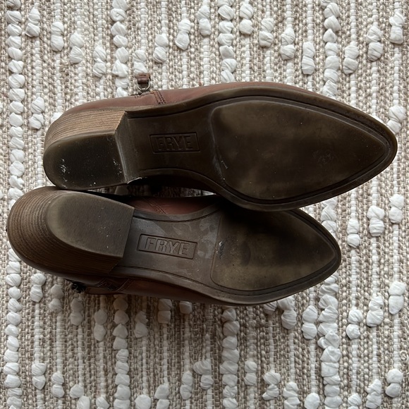 Frye boots. 👢 - Picture 8 of 12